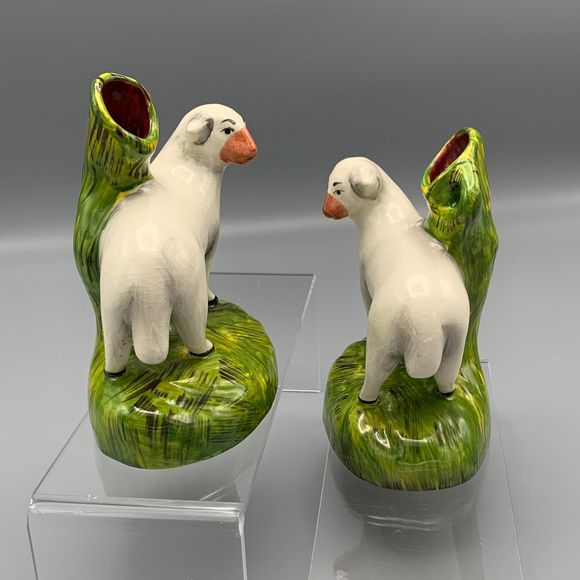 Vtg Staffordshire Pair of Sheep Mantle Spill Vases Right and Left Facing Kent - Picture 4 of 10